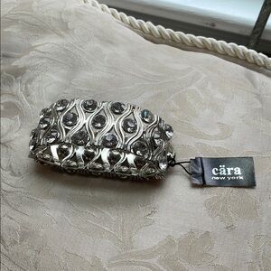 1001 Cära New‎ York Silver and Clear Crystal Bracelet
